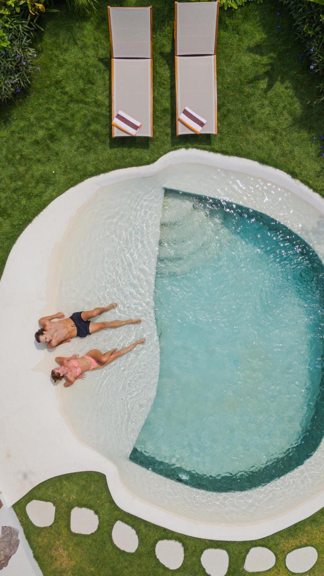 Gili Boho Villas - Aesthetic Private Pool Villas ギリ・トラワンガン エクステリア 写真