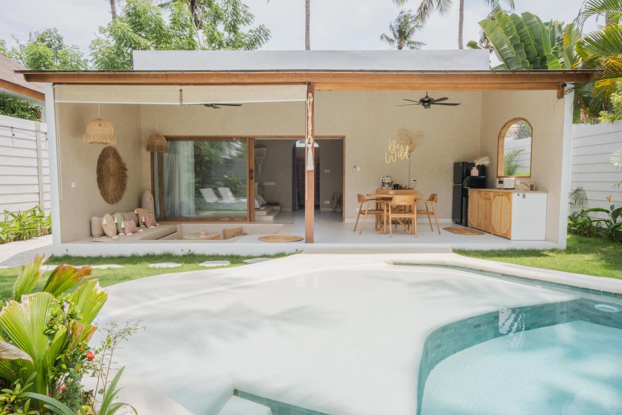 Gili Boho Villas - Aesthetic Private Pool Villas ギリ・トラワンガン エクステリア 写真