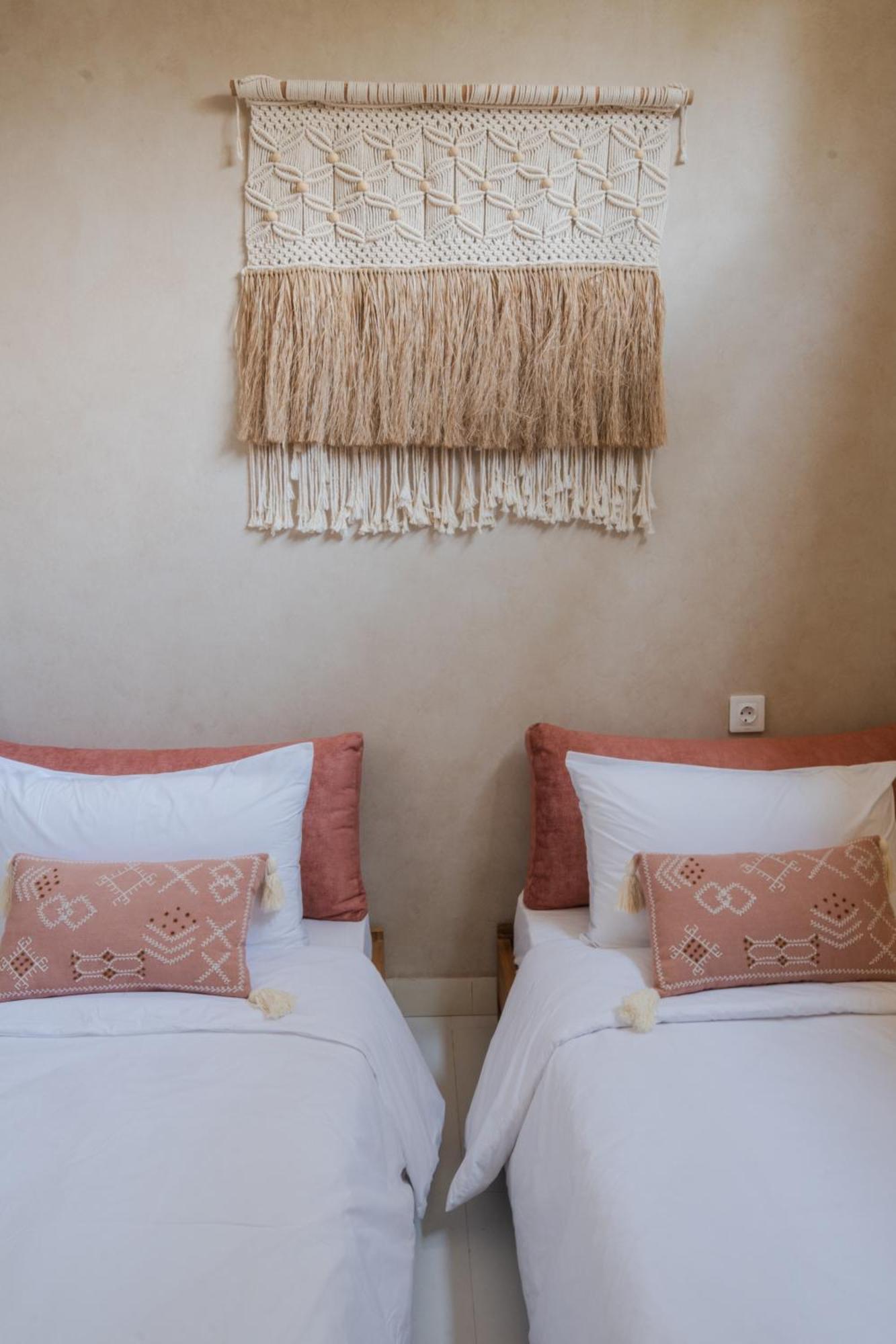 Gili Boho Villas - Aesthetic Private Pool Villas ギリ・トラワンガン エクステリア 写真
