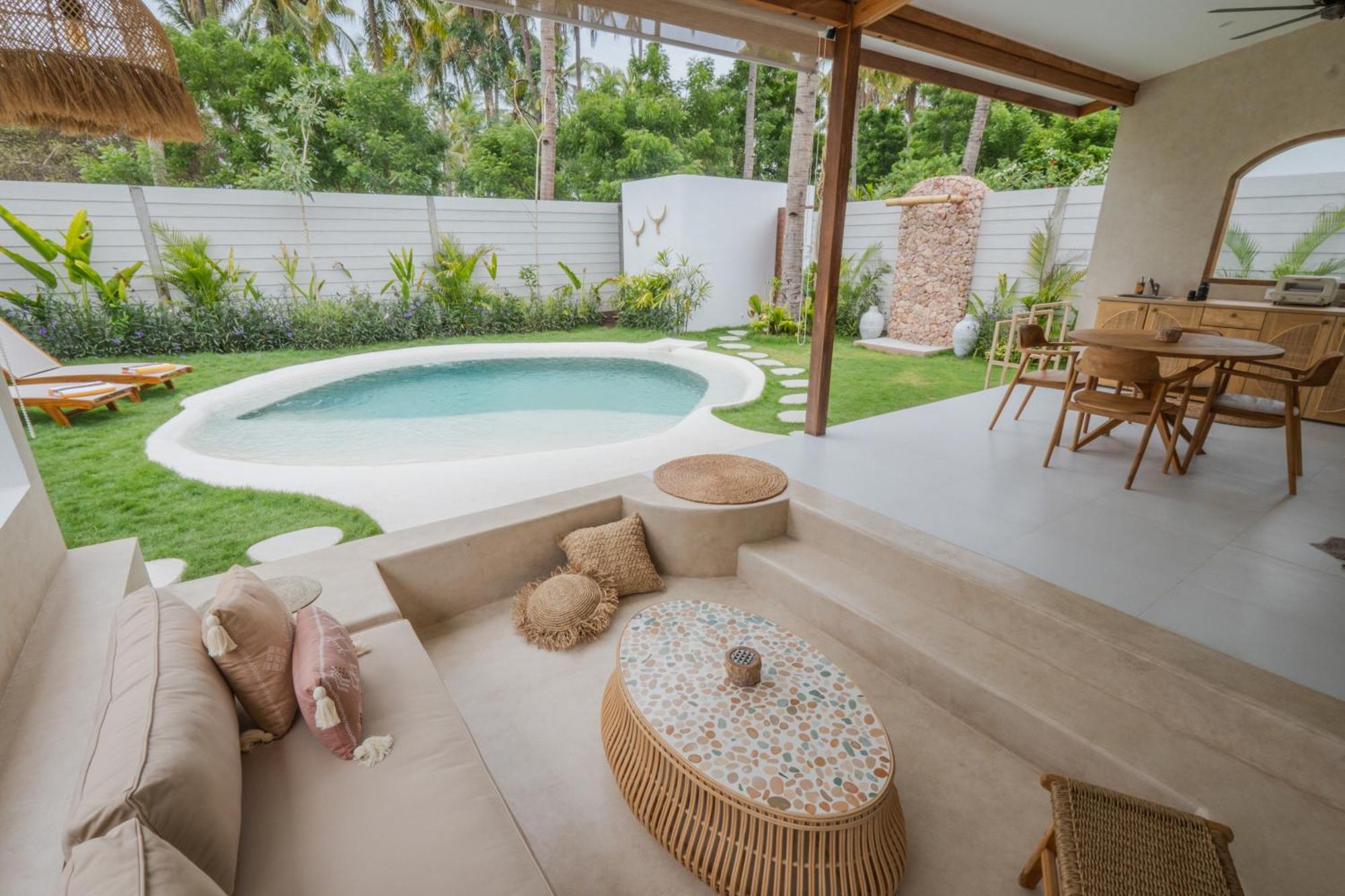 Gili Boho Villas - Aesthetic Private Pool Villas ギリ・トラワンガン エクステリア 写真